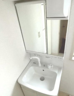 【独立洗面台】 | メゾン王城 | 独立洗面化粧台が付いています