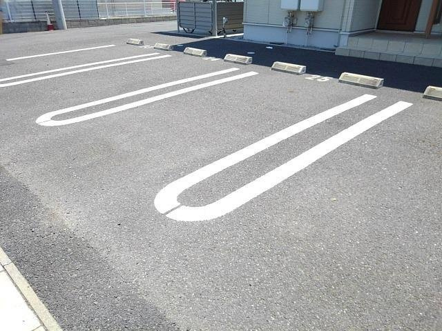 アプローズＣの駐車場