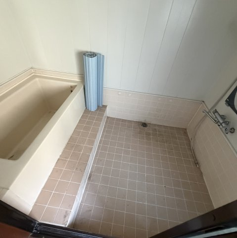 登別市上登別町42-69戸建の浴室