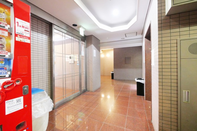 大阪市浪速区敷津西２丁目の賃貸マンションのロビー