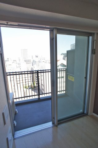 エスティメゾン板橋Ｃ６のバルコニー