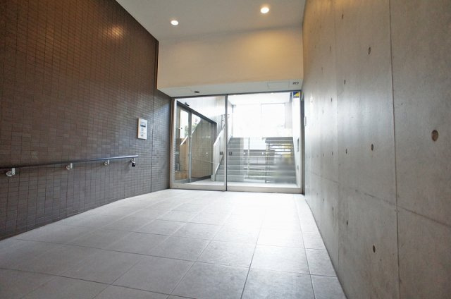 エスティメゾン板橋Ｃ６のエントランス