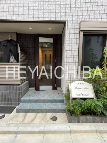 Maison Noireのエントランス