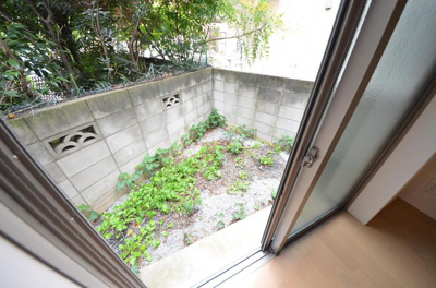 【バルコニー】 | CLOCHETTE | 陽当たり良好なバルコニーです