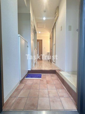 【玄関】 | エルシャ南森町