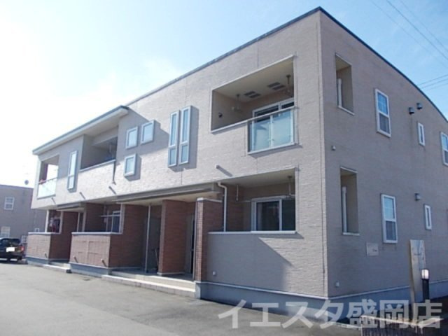 グランツ・ノイＡの外観