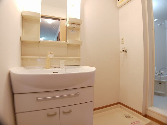 グランツ・ノイＡの洗面所