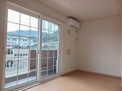 【居間・リビング】 | ヴィラ・フォ－レＡ