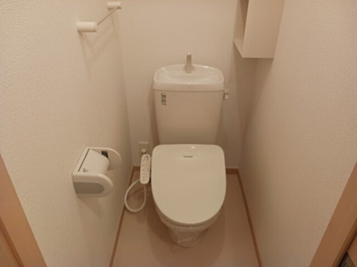 【トイレ】 | ヴィラ・フォ－レＡ