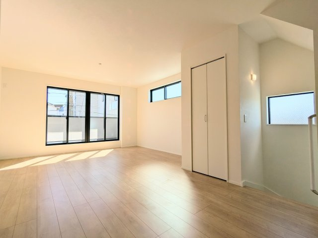 葛飾区東金町４丁目の新築戸建のダイニング|～リビング写真～