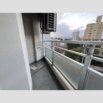 【バルコニー】 | クラッセ知事公館前