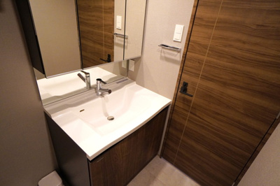 【洗面所】 | リビオメゾン新大橋 | ※写真は同タイプ住戸です。