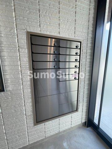 シャーメゾンガーデンズ　アクアのロビー