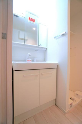 【洗面所】 | ＳＯＬＡＳＩＡｒｅｓｉｄｅｎｃｅ亀戸 | ※写真は同タイプ住戸です。