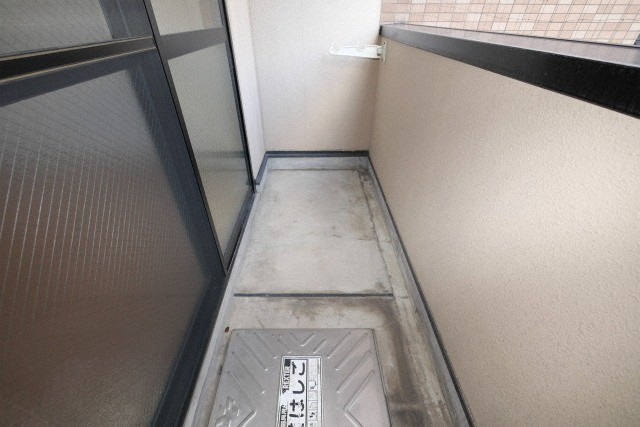 大阪市都島区都島北通２丁目の賃貸マンションのバルコニー