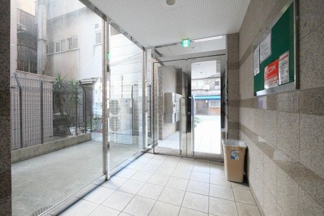 大阪市都島区都島北通２丁目の賃貸マンションのロビー