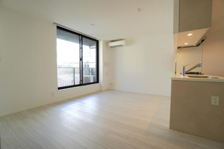 【居間・リビング】 | ＳＯＬＡＳＩＡｒｅｓｉｄｅｎｃｅ亀戸 | ※写真は同タイプ住戸です。