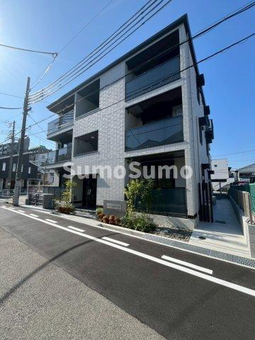 Maison renardの駐車場
