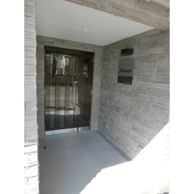 【エントランス】 | アヴァンツァーレ