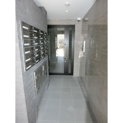 【エントランス】 | アヴァンツァーレ