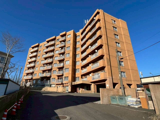 大栄マンション鶴ケ岱