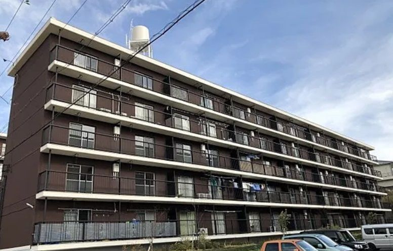 高津橋農住団地　B棟の外観