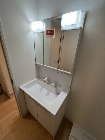 洗髪洗面化粧台付き♪
