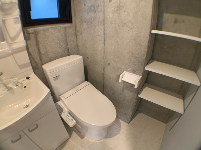 ウォシュレット付きのトイレです♪
