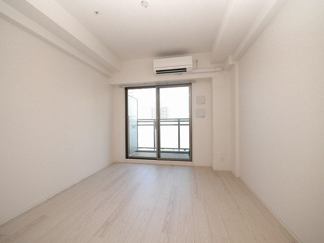 大阪市都島区中野町５丁目の賃貸マンションの居間・リビング