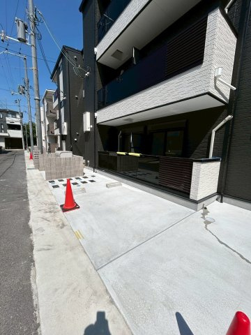 Ｆ　Ｌａｘａ　ＳＥＡＭの駐車場
