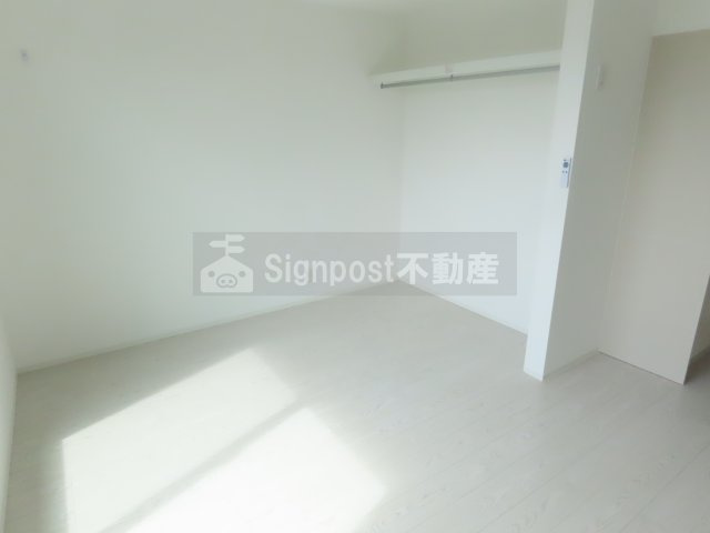 Signpost弥生Ⅱの洋室