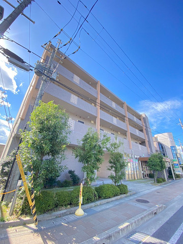 court yard西宮北口の外観