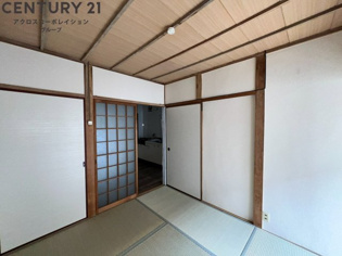 美園町貸家Bの居間