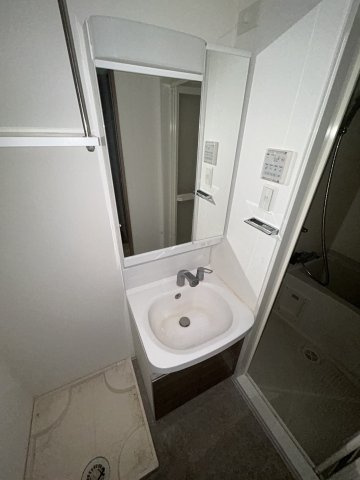 ワールドアイ難波City Gateの洗面所