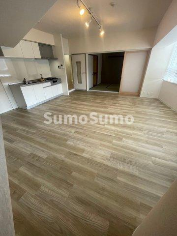 ベルトゥリー若草ANNEXの居間・リビング|居間です