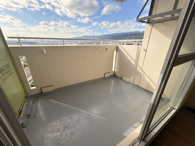 芦屋浜高層（若葉） 2号棟のバルコニー