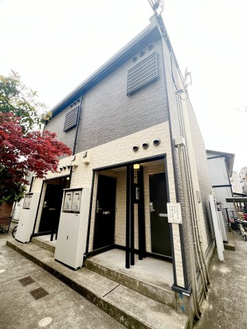 レオパレスクレスト御影の外観