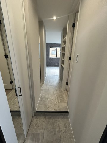 Glanz Court John立花町の玄関