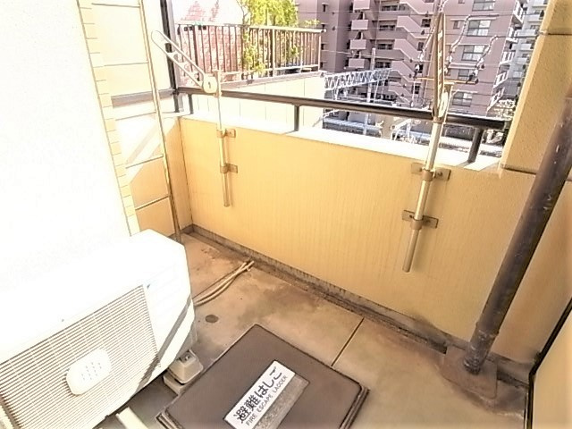 ワコーレエキサイド岡本のバルコニー