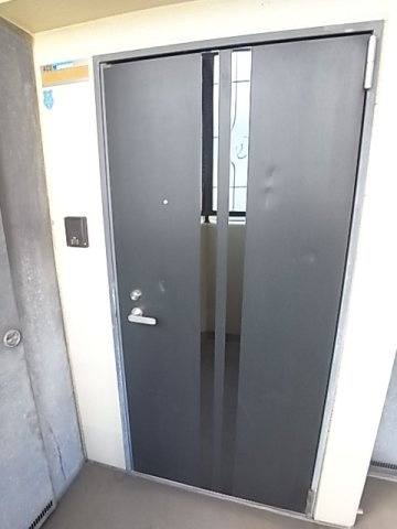 ワコーレエキサイド岡本の玄関