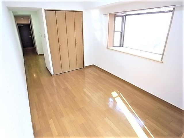 ワコーレエキサイド岡本の寝室