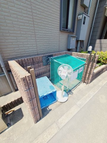 メゾンルピナスの外観