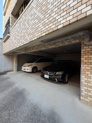 Grand Life 荒田の駐車場