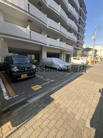 ルクレ新大阪レジデンスの駐車場|駐車場です