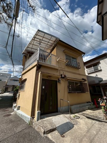 山下町貸家