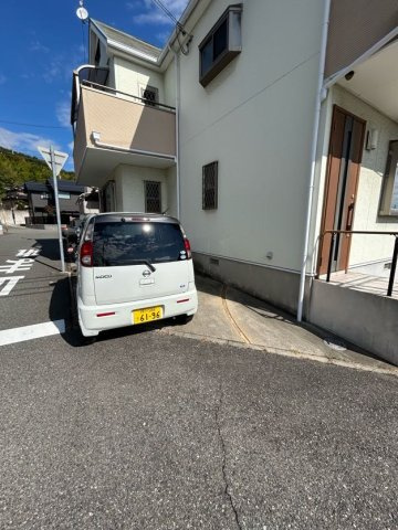 メゾンドソレイユの駐車場|駐車スペースもあります