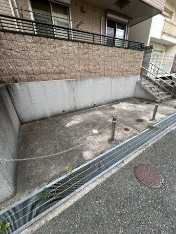 ラ・クエスタ岡本のその他共用部分