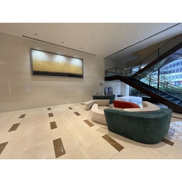 大阪市中央区南船場１丁目の事務所のロビー