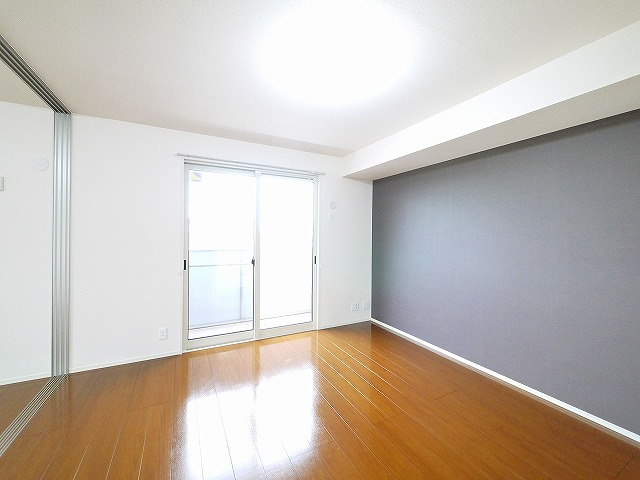 グランデュオ　Ⅱ番館の内装|明るい色調の室内です