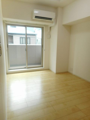 【居間・リビング】 | エムズシャングリラ | 洋室